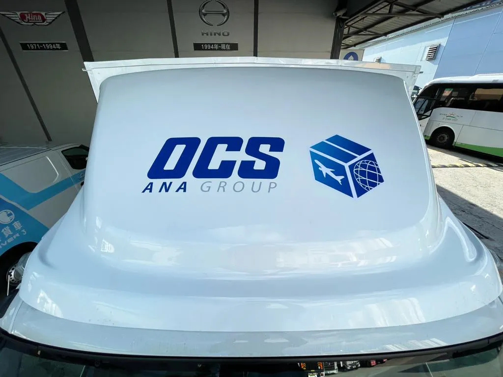 「電腦界字」車身廣告文字切割安裝完成案例 07